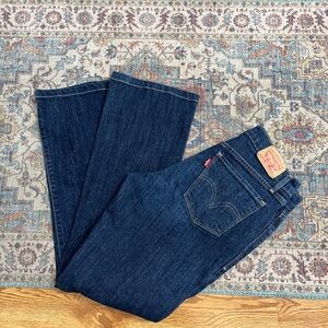 Levi's Women's 515 Boocut (4M W27)